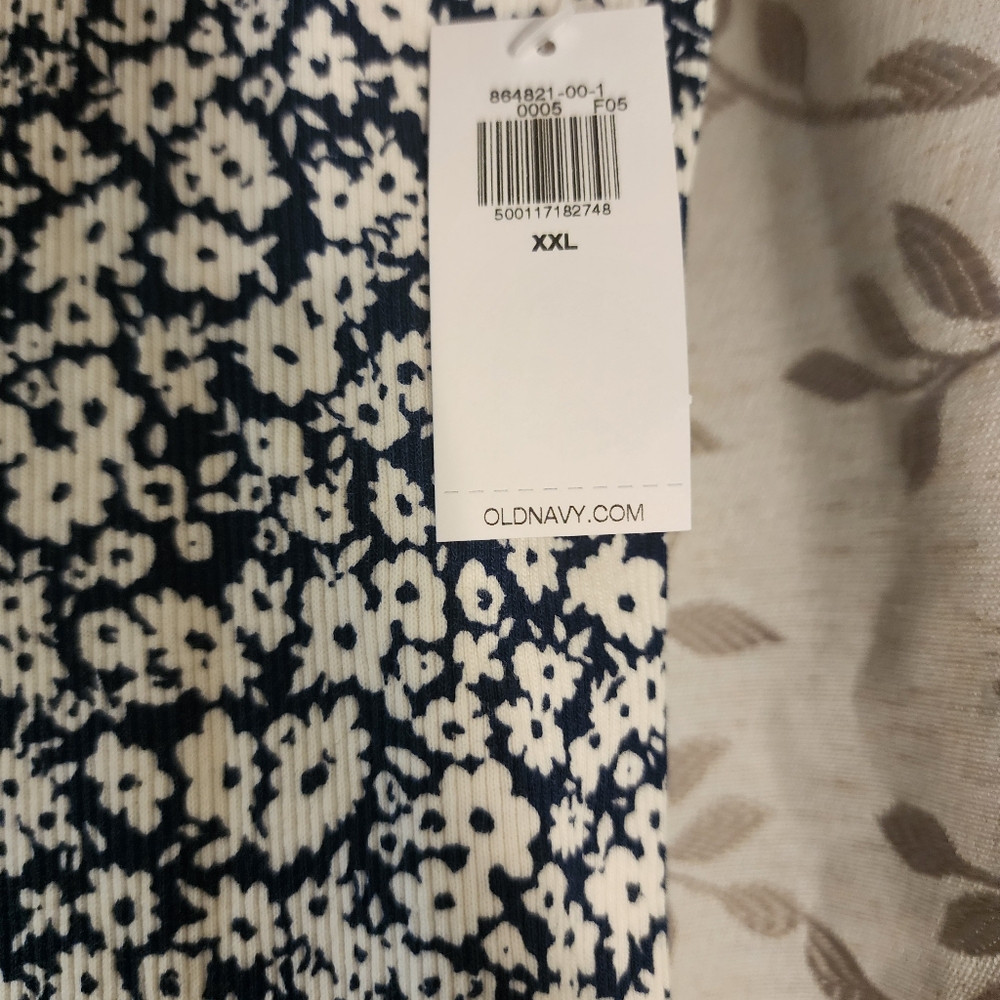 NWT Old Navy Ribbed Navy Floral Tank Size XXL - Picture 4 of 5